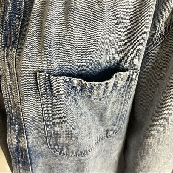 Urban Outfitter Acid Wash Light Denim Jean Button Front Hooded Large Jacket - Picture 11 of 17
